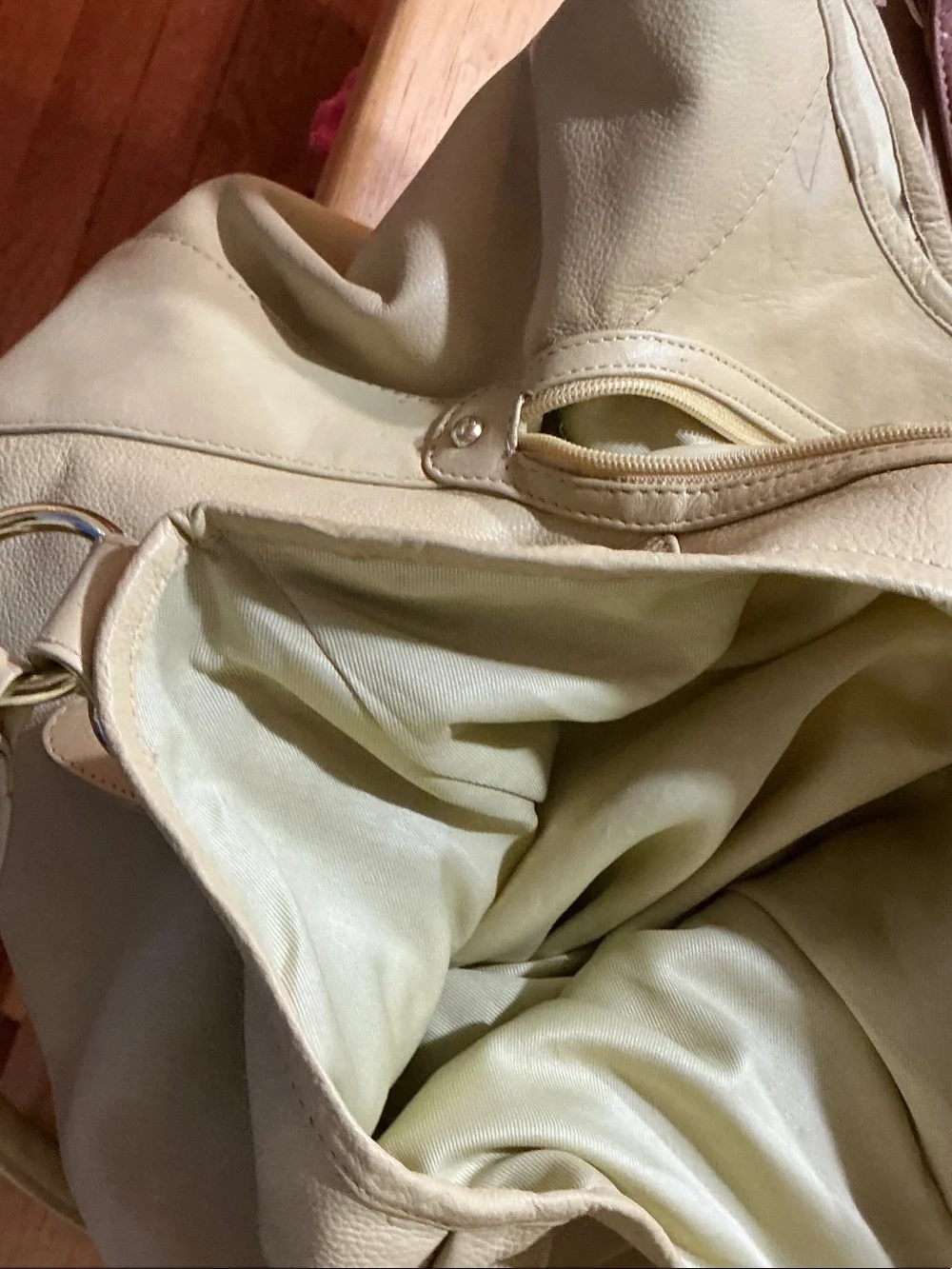 Soft Shoulder Hobo Bag in Light Olive